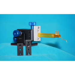 LP440 Micropositioner